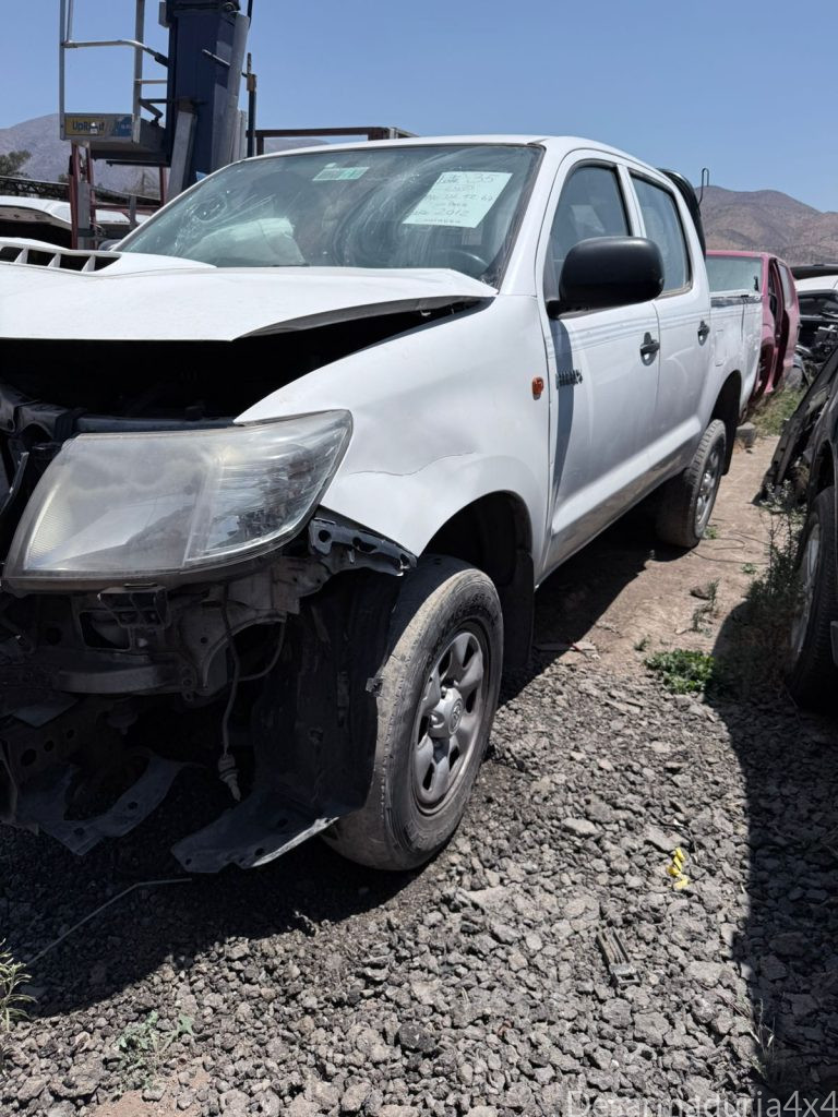 Toyota Hilux 2012
