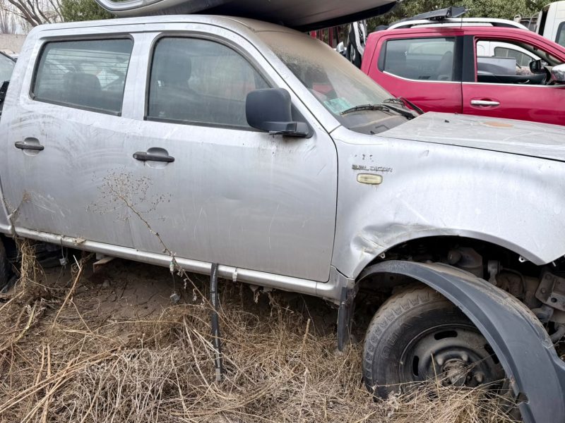Tata Xenon 2013